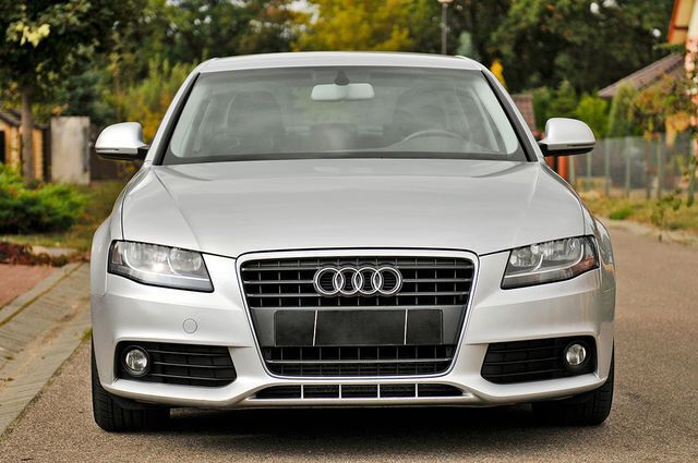 Gebraucht Audi A4 Attraction 143 PS (105 kW) 2008 Silber metallic Limousine