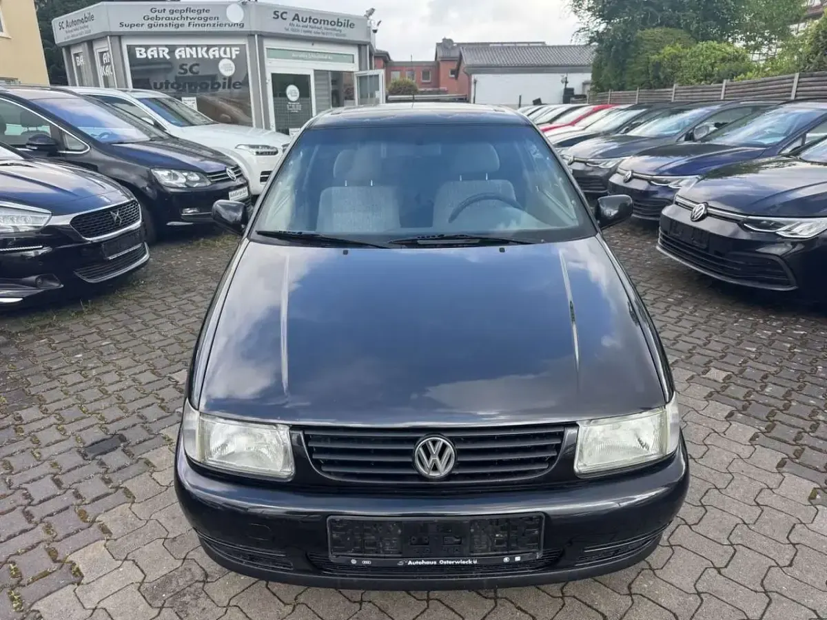 Używany VW Polo 60 KM (44 kW) 1997 Czarny Hatchback