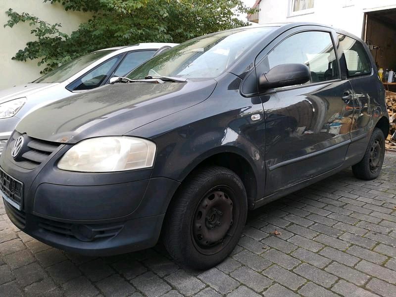 Schwarz Gebraucht 2006 VW Fox Kleinwagen | 200 € (Superpreis) - Bild 1/4