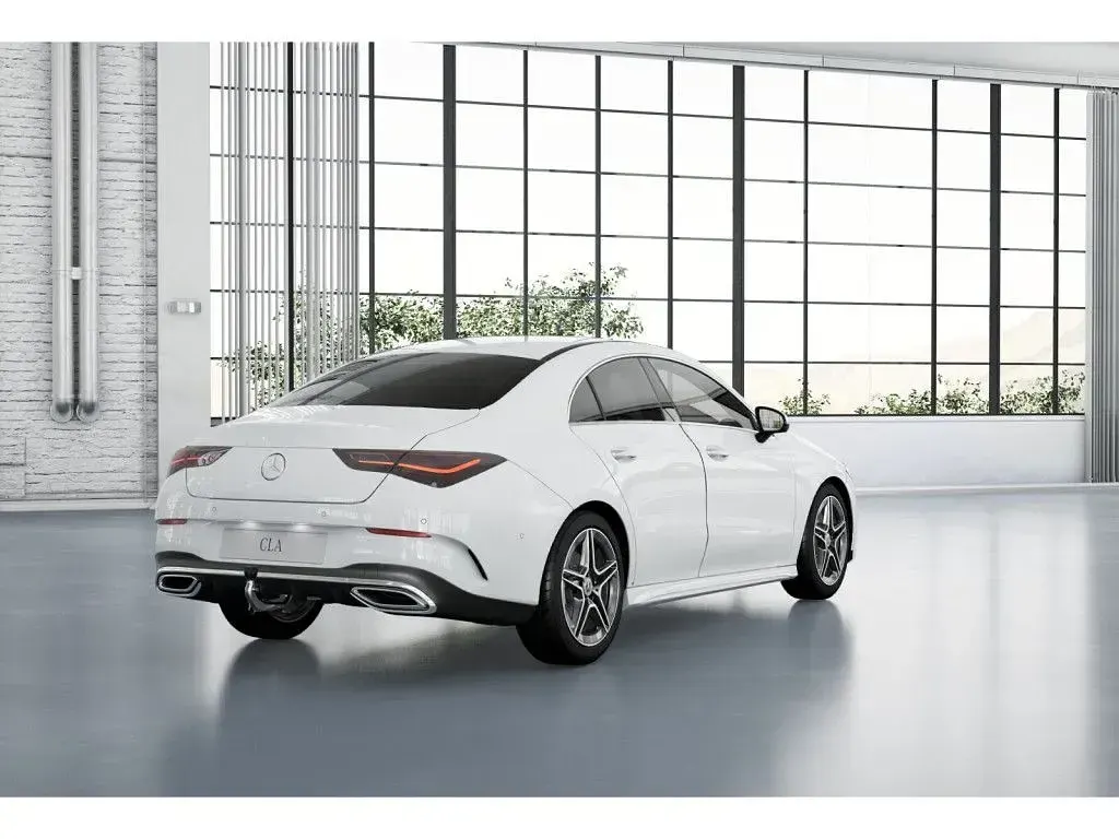 Gebraucht Mercedes CLA200 Premium 163 PS (119 kW) 2025 Weiss / polarweiß Coupé