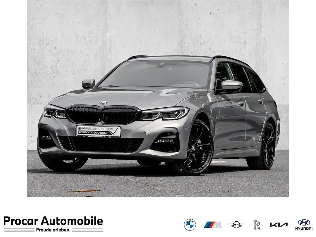 Gebraucht BMW 320e M Sport 204 PS (150 kW) 2022 Kombi