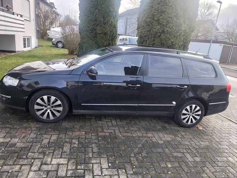 Gebraucht VW Passat 105 PS (77 kW) 2007 Schwarz Kombi