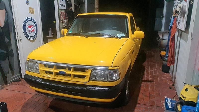 Gelb Gebraucht 1997 Ford Ranger Abholung | 3.200 € - Bild 1/3