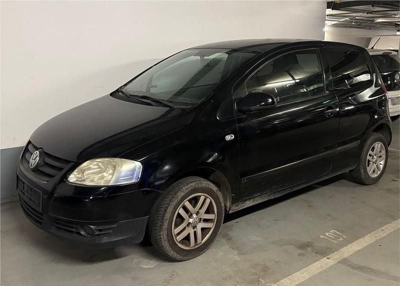 Gebraucht VW Fox 84 PS (61 kW) 2007 Schwarz Kleinwagen
