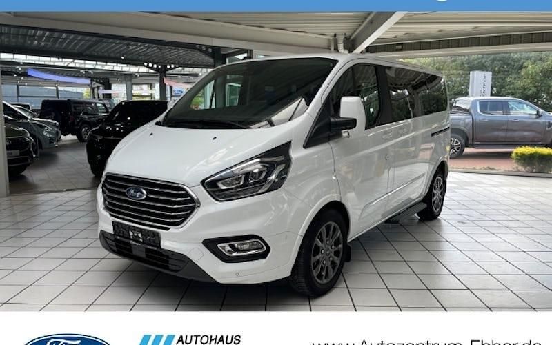 Weiß Gebraucht 2020 Ford Tourneo Titanium X Kombi | 38.978 € (Teuer) - Bild 1/4