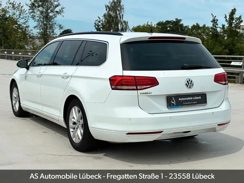 Gebraucht VW Passat Comfortline 150 PS (110 kW) 2017 Weiß Kombi