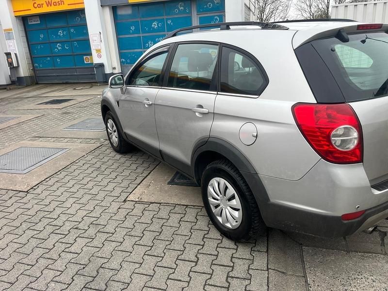 Gebraucht Chevrolet Captiva 150 PS (110 kW) 2008 Silber SUV