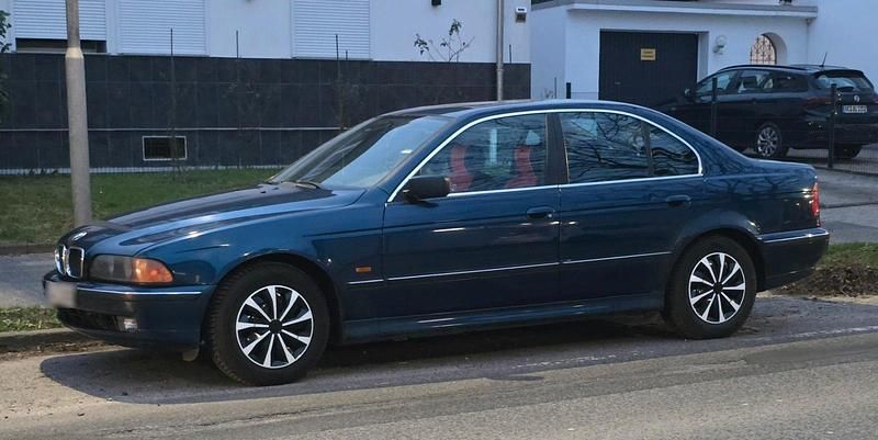 Second-hand BMW 520 150 CP (110 kW) 1999 Albastru Berlinǎ