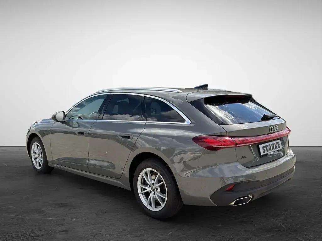 Gebraucht Audi A5 Sport 150 PS (110 kW) 2025 Grau Kombi
