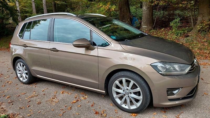 Gold Gebraucht 2014 VW Golf VII Highline Limousine | 9.900 € (Fairer Preis) - Bild 1/4