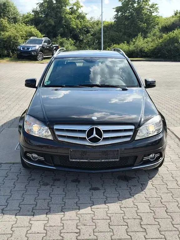Gebraucht Mercedes C250 204 PS (150 kW) 2009 Schwarz Kombi