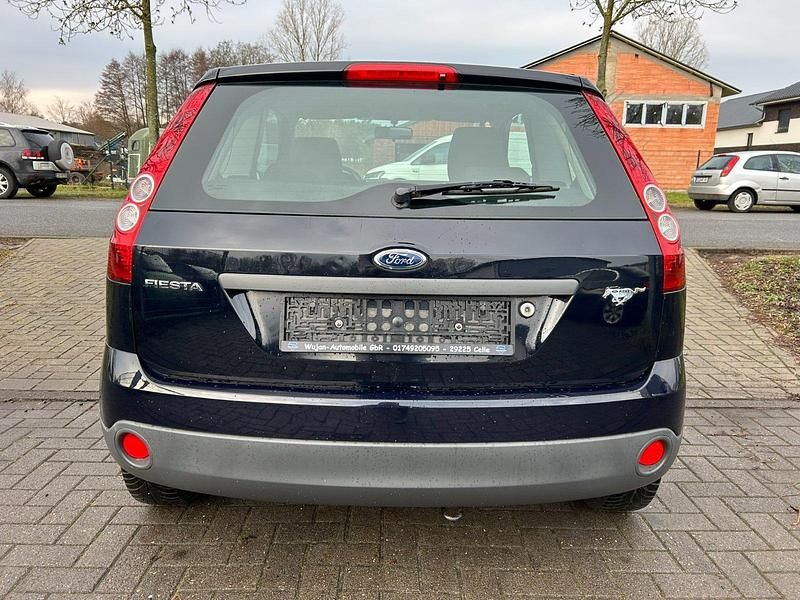 Gebraucht Ford Fiesta 60 PS (44 kW) 2006 Blau Kleinwagen