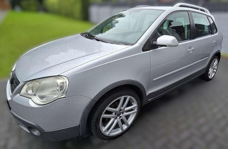 Silber Gebraucht 2007 VW Polo Cross Comfortline Kleinwagen | 4.100 € (Fairer Preis) - Bild 1/4