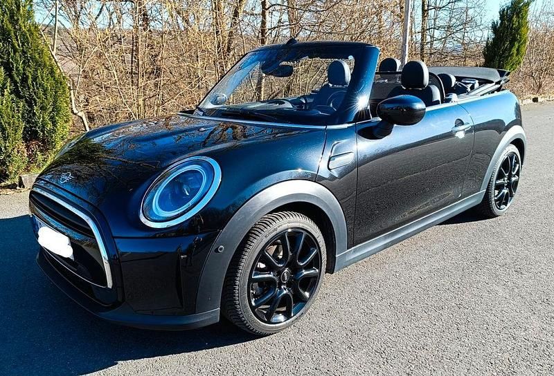 Gebraucht Mini Cooper Classic 136 PS (100 kW) 2023 Schwarz Kleinwagen