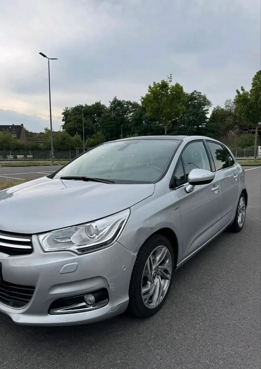 Gebraucht Citroën C4 120 PS (88 kW) 2011 Grau Limousine