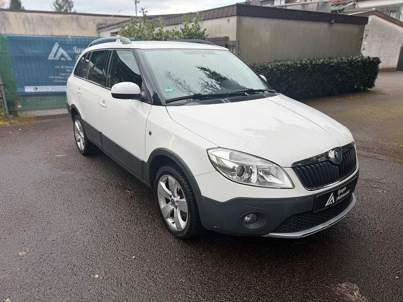 Gebraucht Skoda Fabia 105 PS (77 kW) 2011 Weiß Kombi