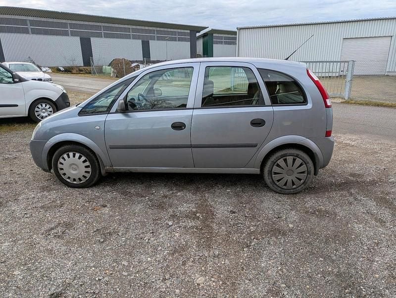 Gebraucht Opel Meriva 101 PS (74 kW) 2004 Silber Van / Kleinbus