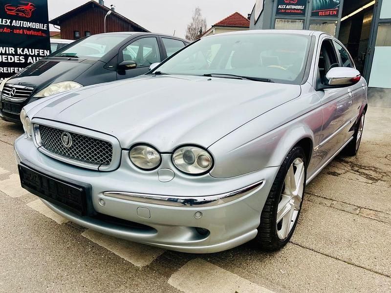 Gebraucht Jaguar X-type Executive 155 PS (114 kW) 2007 Silber Limousine