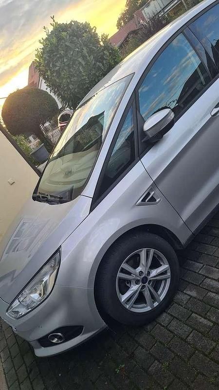 Gebraucht 2019 Ford S-MAX Vignale Van / Kleinbus | 15.000 € (Guter Preis) - Bild 1/4
