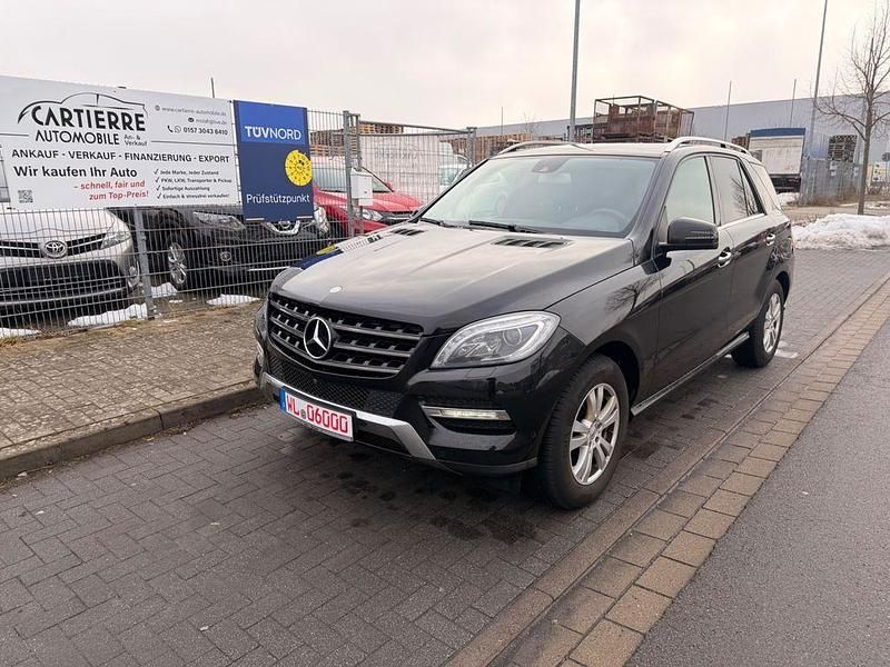Gebraucht Mercedes ML350 258 PS (189 kW) 2014 Schwarz SUV