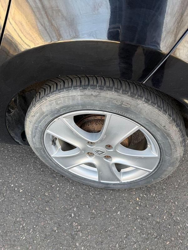 Gebraucht Renault Clio IV Dynamique 73 PS (53 kW) 2013 Schwarz Kleinwagen