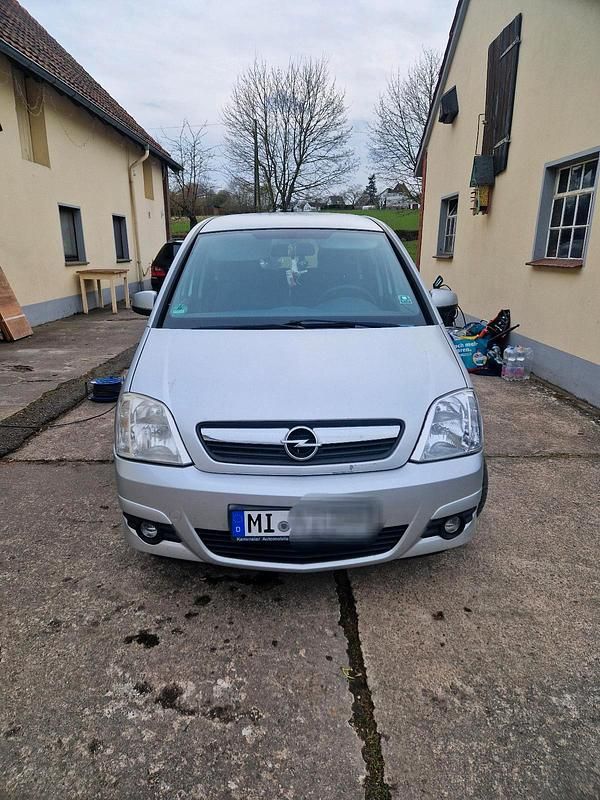 Gebraucht Opel Meriva 90 PS (66 kW) 2008 Silber Van / Kleinbus