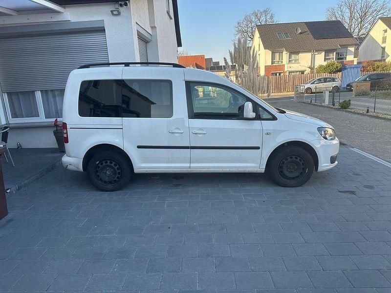 Gebraucht VW Caddy Comfortline 102 PS (75 kW) 2012 Weiß Van / Kleinbus
