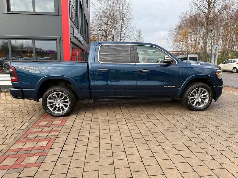 Gebraucht Dodge Ram 401 PS (294 kW) 2022 Blau Pickup