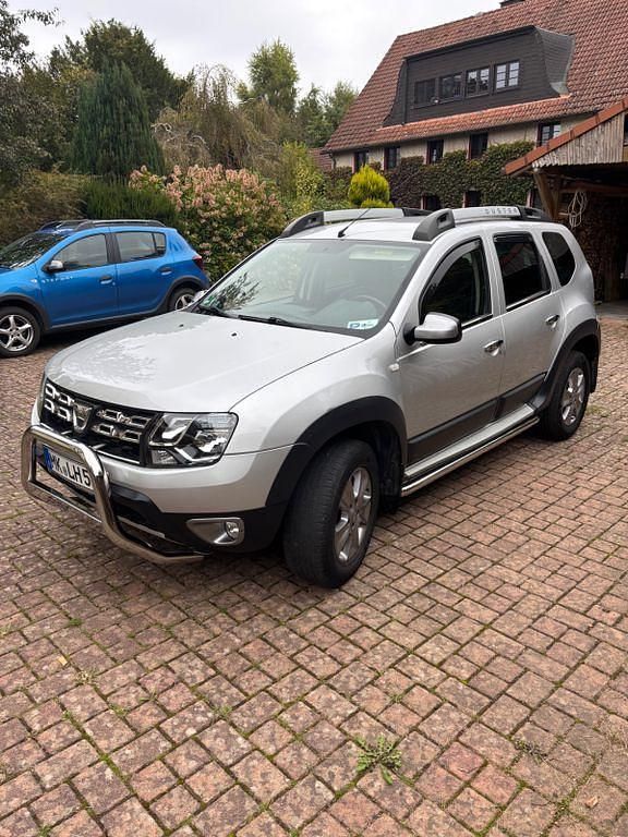 Silber Gebraucht 2014 Dacia Duster Prestige SUV | 6.250 € (Guter Preis) - Bild 1/4