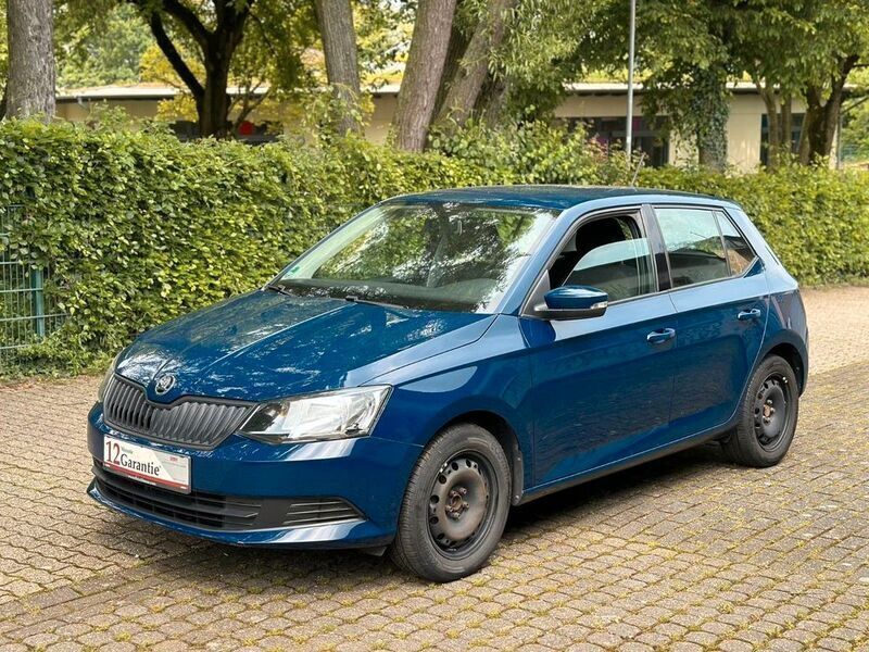 Blau Gebraucht 2016 Skoda Fabia Cool Edition Limousine | 6.900 € (Guter Preis) - Bild 1/2