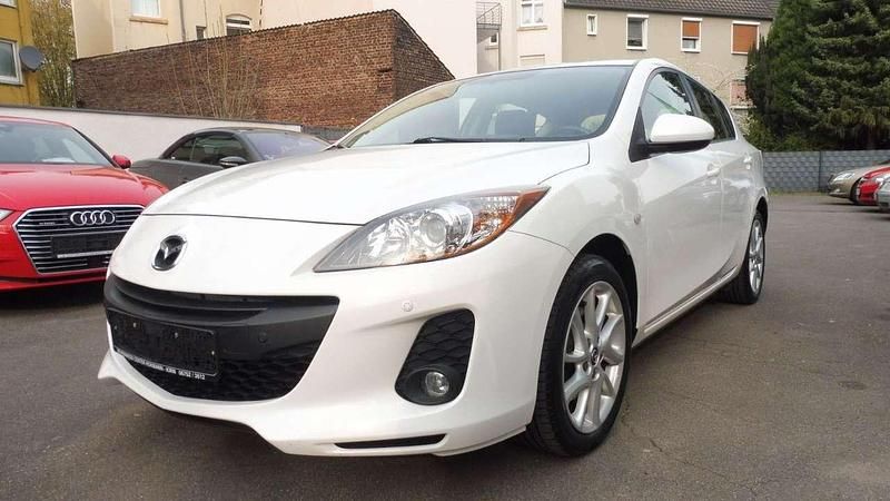 Gebraucht Mazda 3 Edition 150 PS (110 kW) 2013 Weiß Limousine