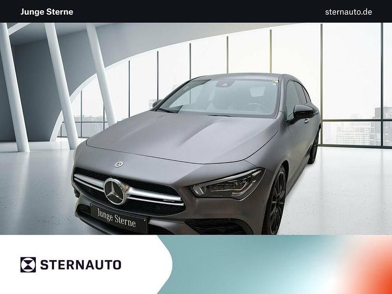 Manufaktur magno lack manufaktur mountaingrau magno Gebraucht 2022 Mercedes CLA35 AMG Night Limousine | 40.460 € (Fairer Preis) - Bild 1/4
