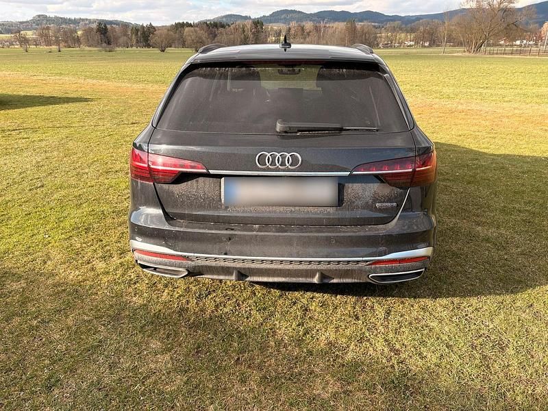 Gebraucht Audi A4 S-Line 204 PS (150 kW) 2020 Schwarz Kombi