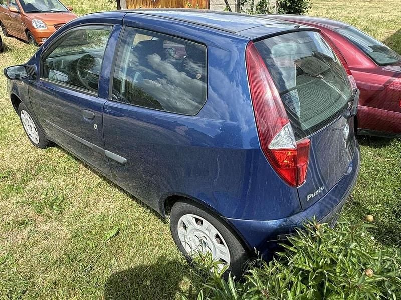 Gebraucht Fiat Punto 60 PS (44 kW) 2004 Lidoblau met. Kleinwagen