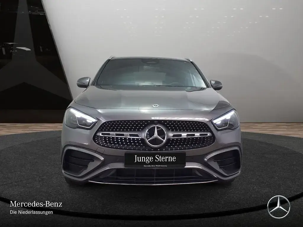 Gebraucht Mercedes GLA220 AMG 190 PS (139 kW) 2025 Grau SUV