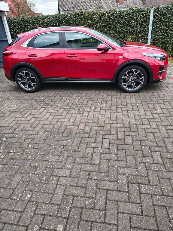 Gebraucht Kia XCeed Vision 160 PS (117 kW) 2022 Rot SUV