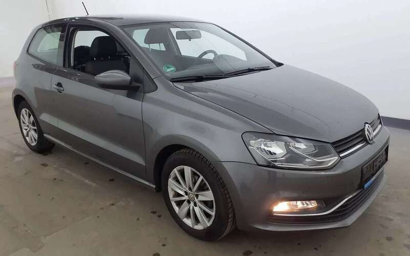 Pepper grey metallic Gebraucht 2017 VW Polo Comfortline Kleinwagen | 9.450 € (Fairer Preis) - Bild 1/4