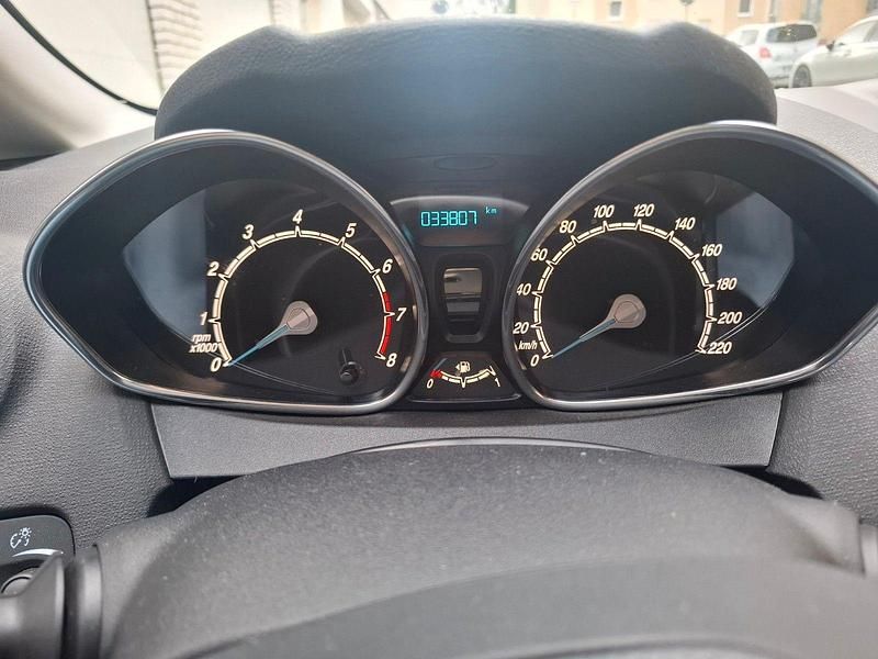 Gebraucht Ford Fiesta SYNC Edition 82 PS (60 kW) 2015 Blau Kleinwagen