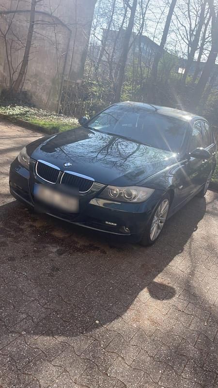 Gebraucht BMW 320 170 PS (125 kW) 2007 Grün Limousine