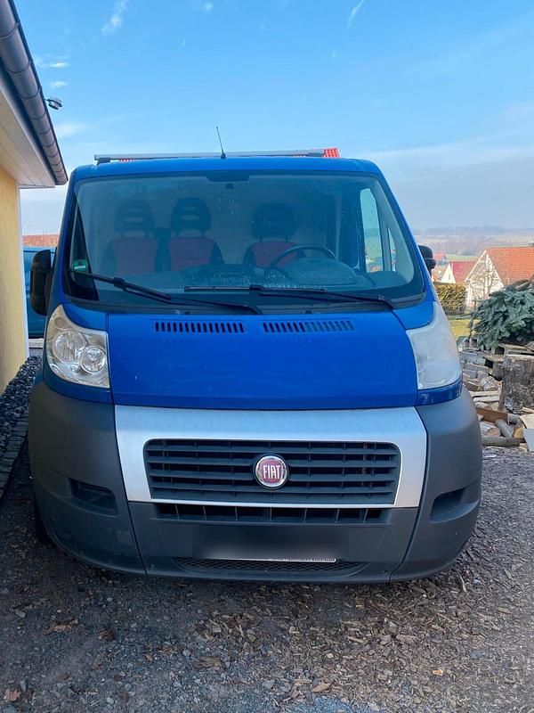 Blau Gebraucht 2012 Fiat Ducato Van | 2.800 € - Bild 1/4