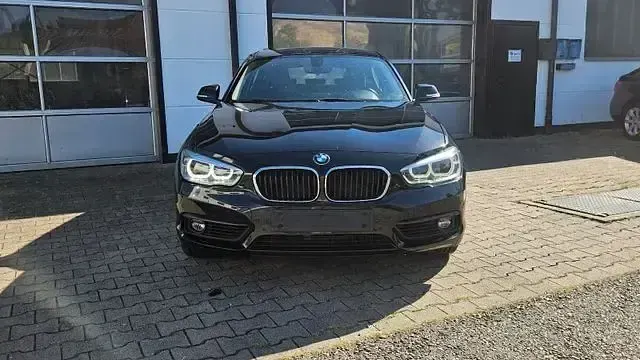 Gebraucht BMW 120 Advantage 190 PS (139 kW) 2017 Schwarz Limousine