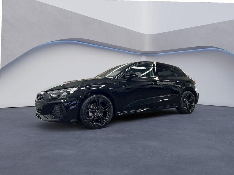 Mythosschwarz metallic Neu 2025 Audi A3 Sportback S-Line Kleinwagen | 38.230 € (Guter Preis) - Bild 1/4