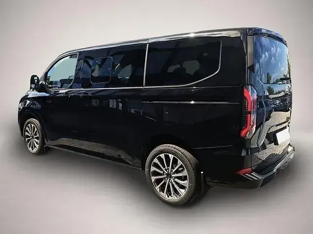 Neu Ford Tourneo Custom Titanium X 170 PS (125 kW) 2026 Manufacturer Van