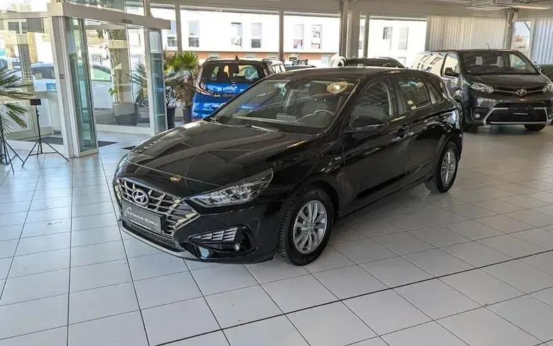 Gebraucht Hyundai i30 Trend 160 PS (117 kW) 2020 Limousine