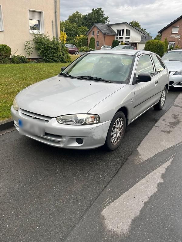 Silber Gebraucht 2002 Mitsubishi Colt Kleinwagen | 1.250 € (Guter Preis) - Bild 1/4