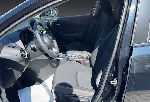 Gebraucht Mazda 2 Center-Line 90 PS (66 kW) 2024 Deep crystal blue metallic Limousine