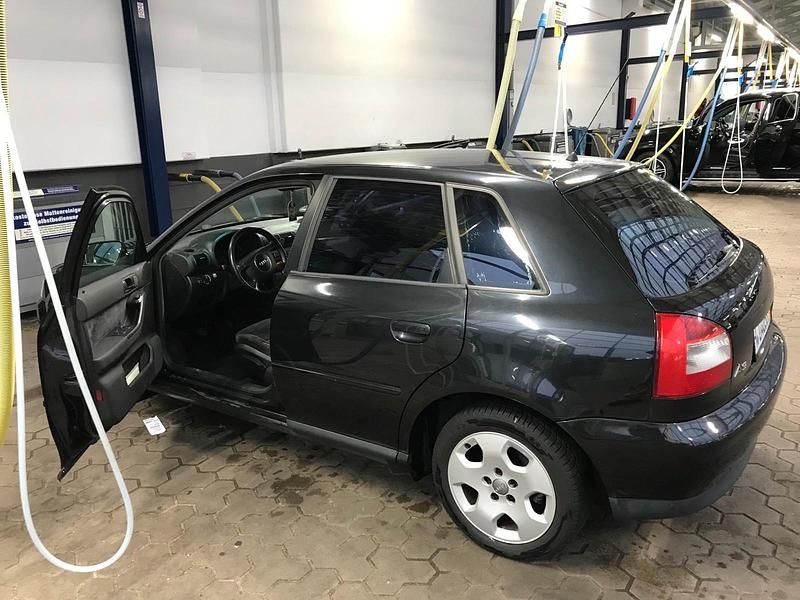 Schwarz Gebraucht 2003 Audi A3 Kleinwagen | 1.499 € (Superpreis) - Bild 1/4