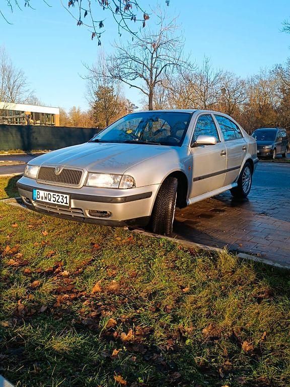Gebraucht Skoda Octavia 116 PS (85 kW) 2000 Silber Limousine