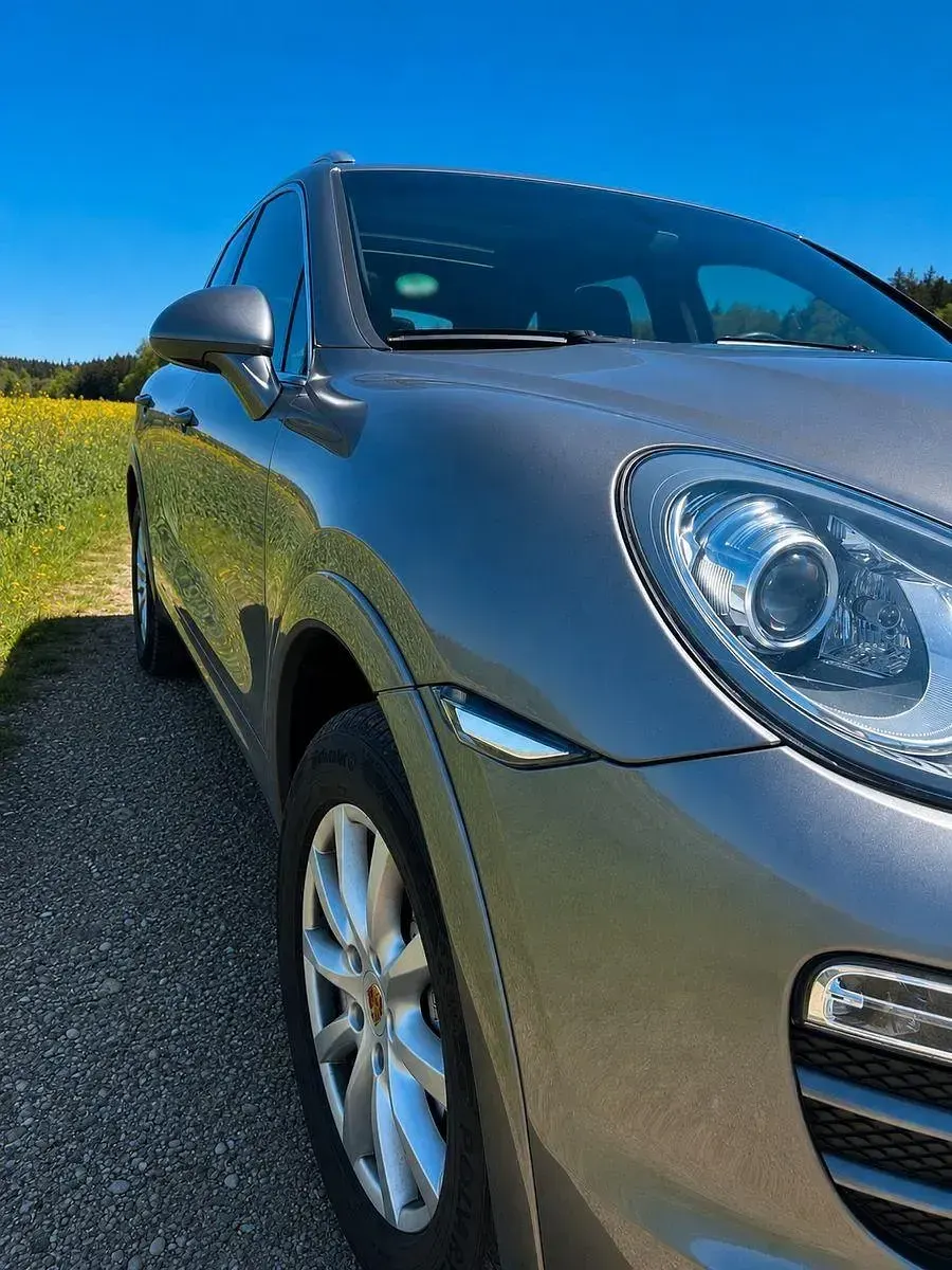 Gebraucht Porsche Cayenne S 400 PS (294 kW) 2011 Grau SUV