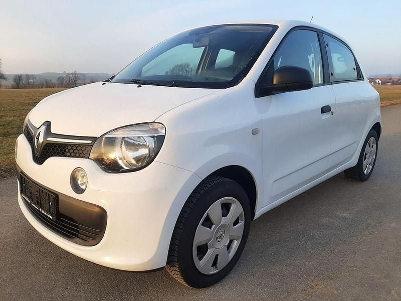 Gebraucht Renault Twingo Life 71 PS (52 kW) 2018 Crystal weiss Kleinwagen